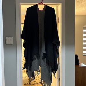 H&M poncho
